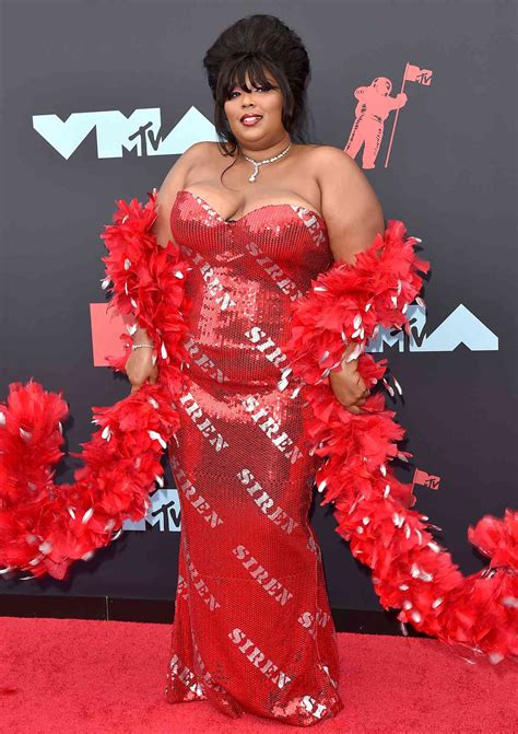 lizzo iconic outfits